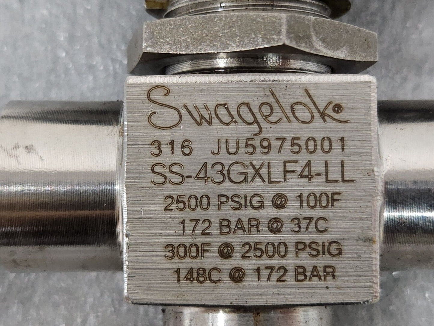 4549418