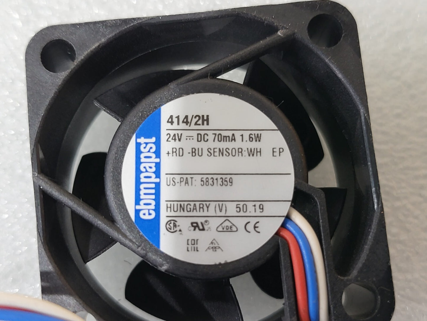 7868600