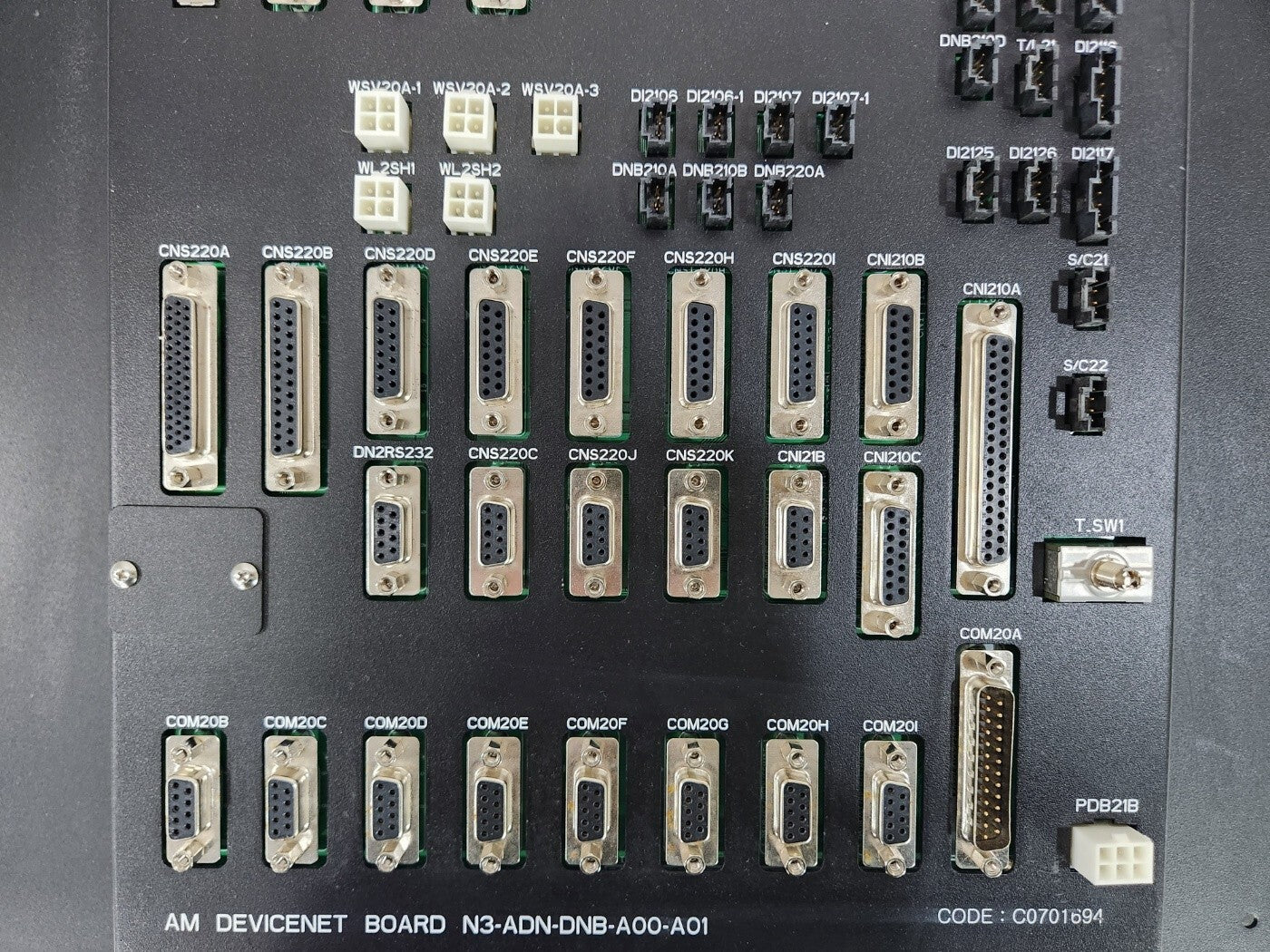 7867589