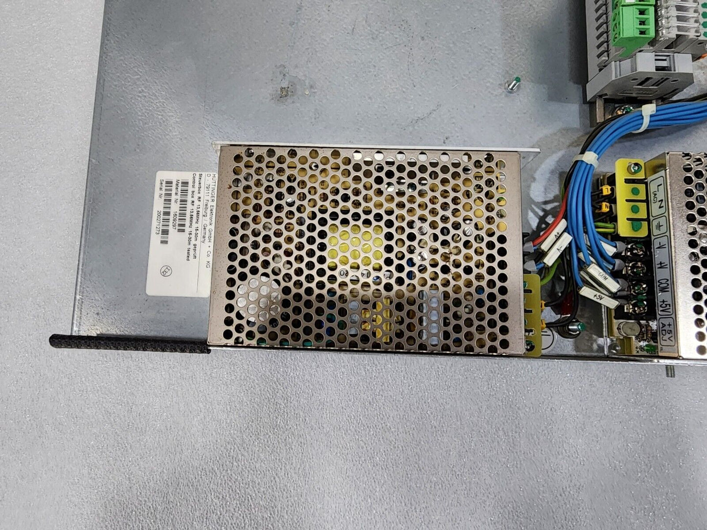 As-Is HUTTINGER ELEKTRONIK D-79711 Control box Steuerbox RF 13.56MHz 15-30m
