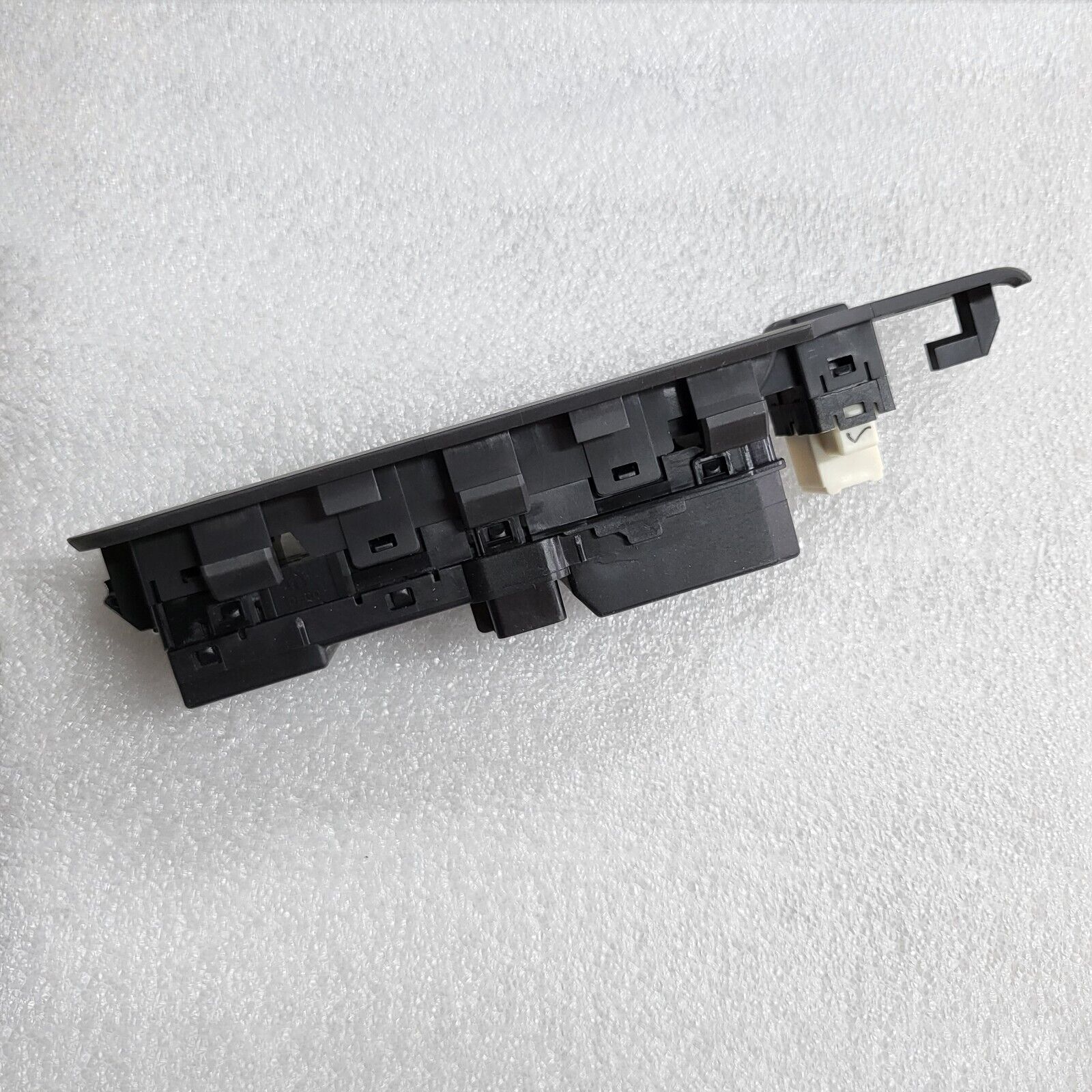4480921