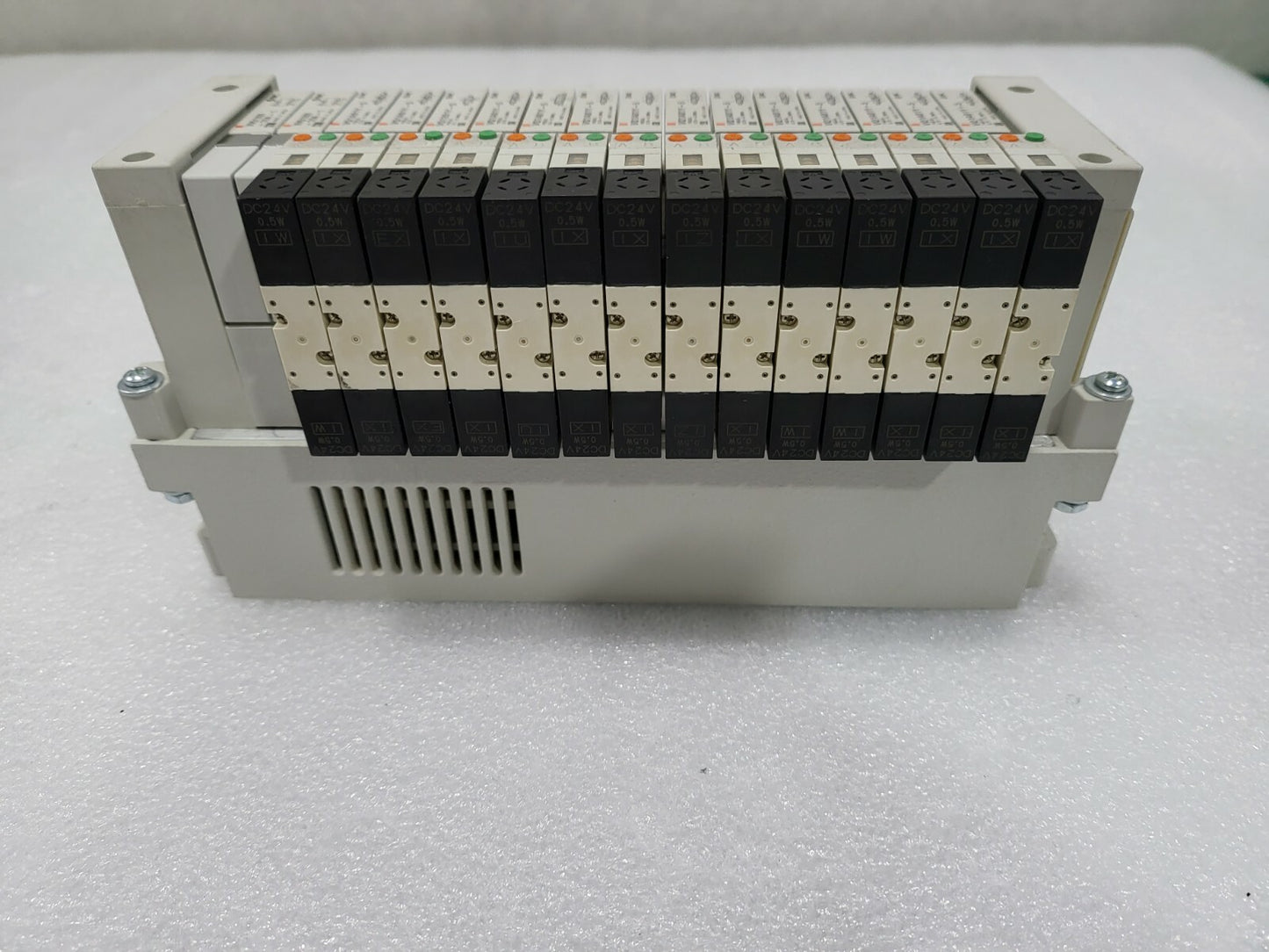 7273274