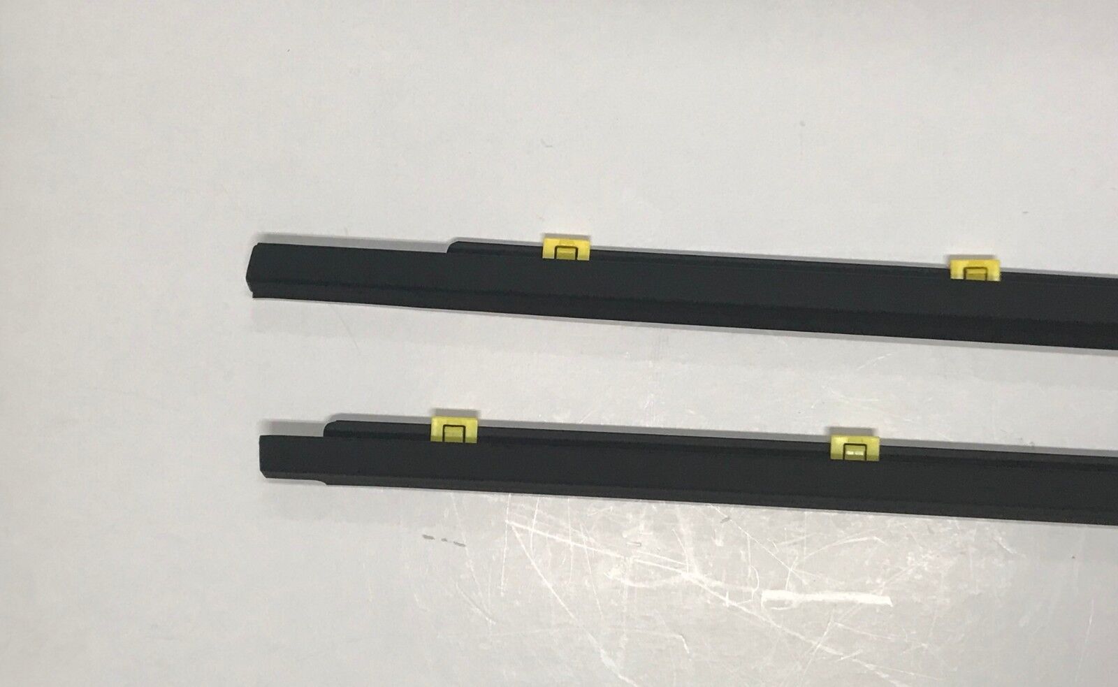 4498564