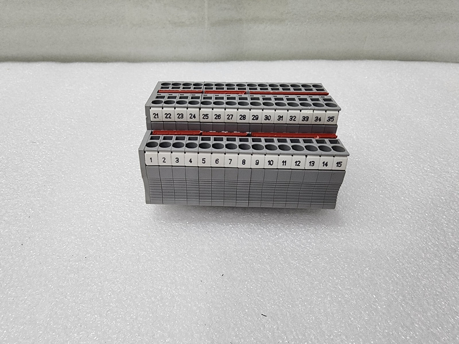 7867901