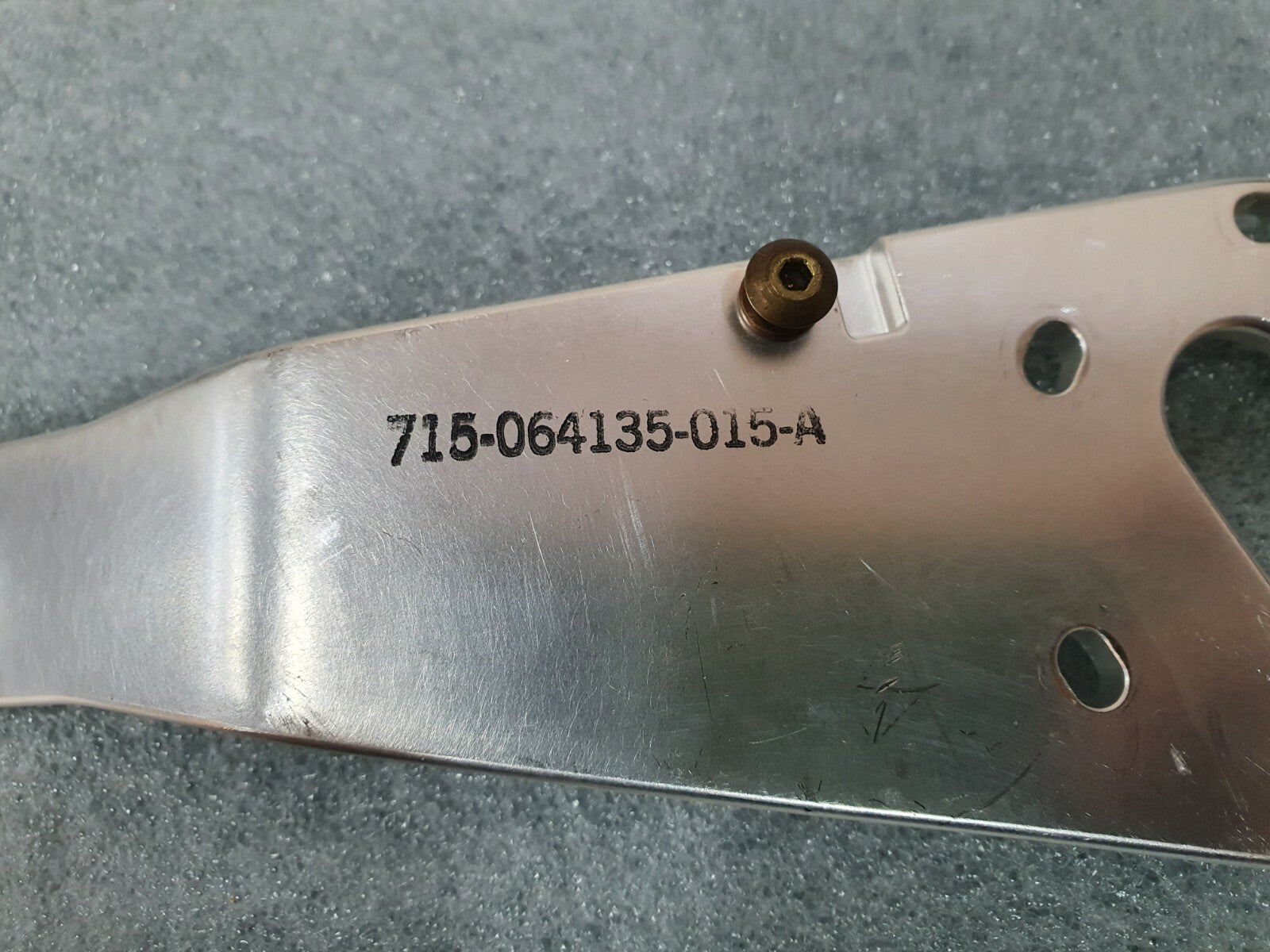 7280433