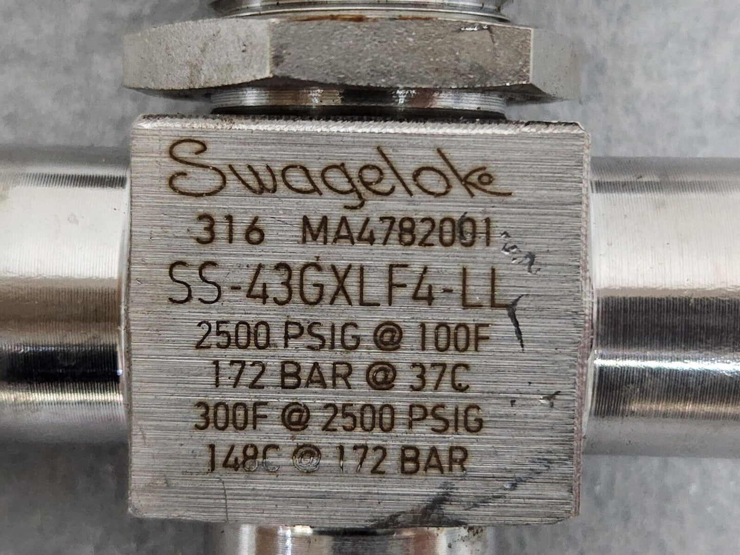 4549418