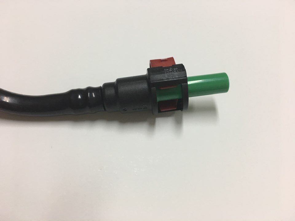 6513136