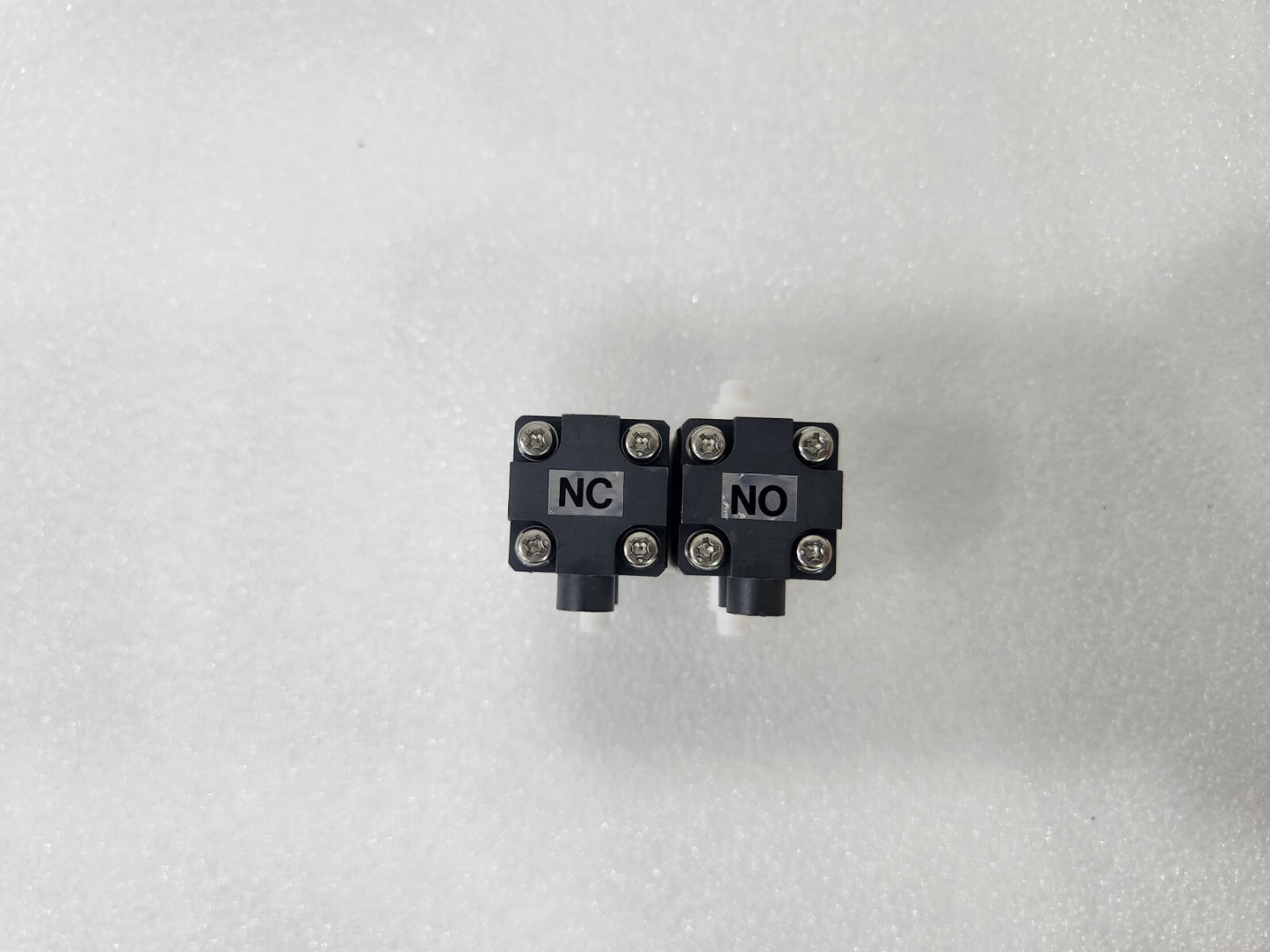 7868593