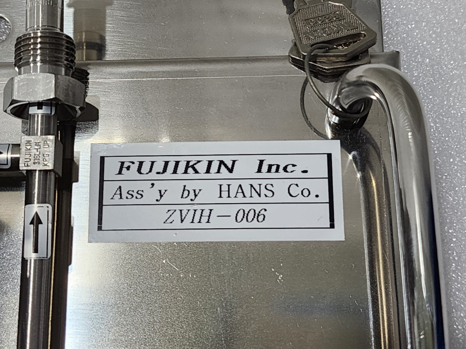 7867541