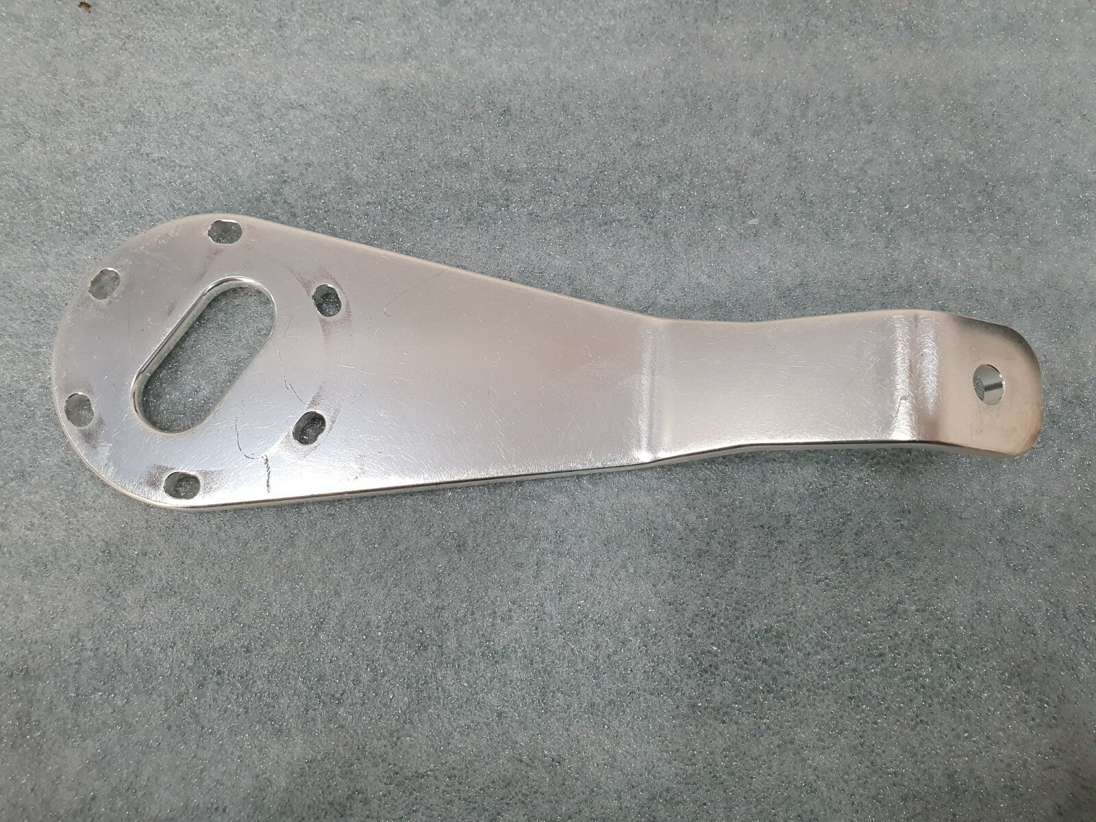 7280423